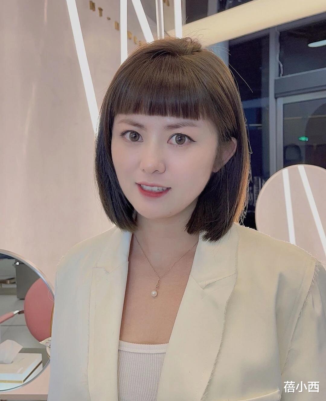 短发 秋季流行什么样的发型？女生剪干净利落的小短发，耐看指数五颗星
