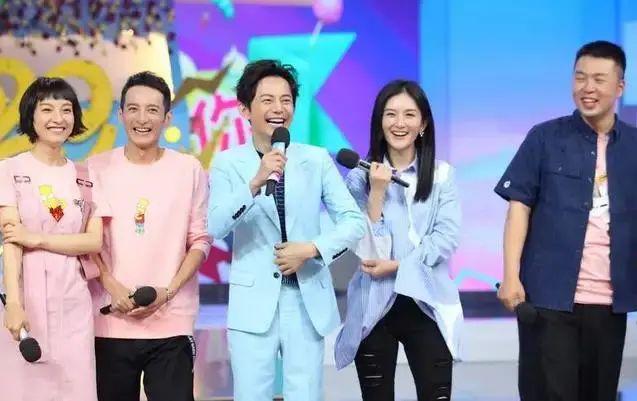 赵薇|?何炅，真的被“抛弃”了？