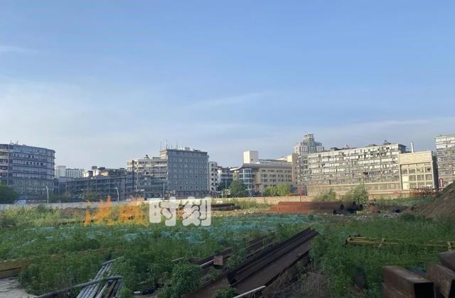 南昌|奇葩！南昌这里竖起来了一个“半成品”建筑！又没动静了..