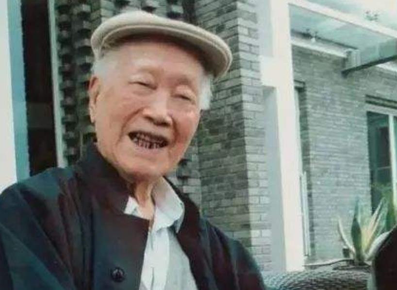 字画|80年代许化迟斥资20万，买下齐白石等名家9000幅画，现值多少钱？