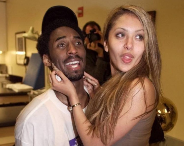 瓦妮莎|瓦妮莎的忠贞不渝与拉尔萨的放荡不羁形成鲜明对比