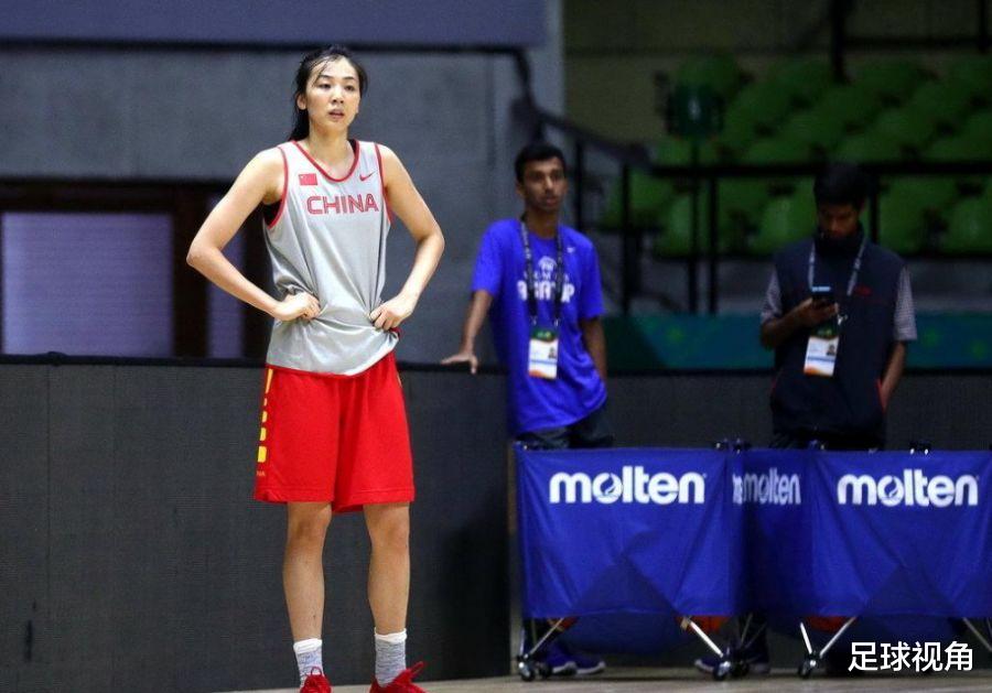 中国女篮|中国女篮第一美女，身材颜值不输名模，科比曾盛赞他！