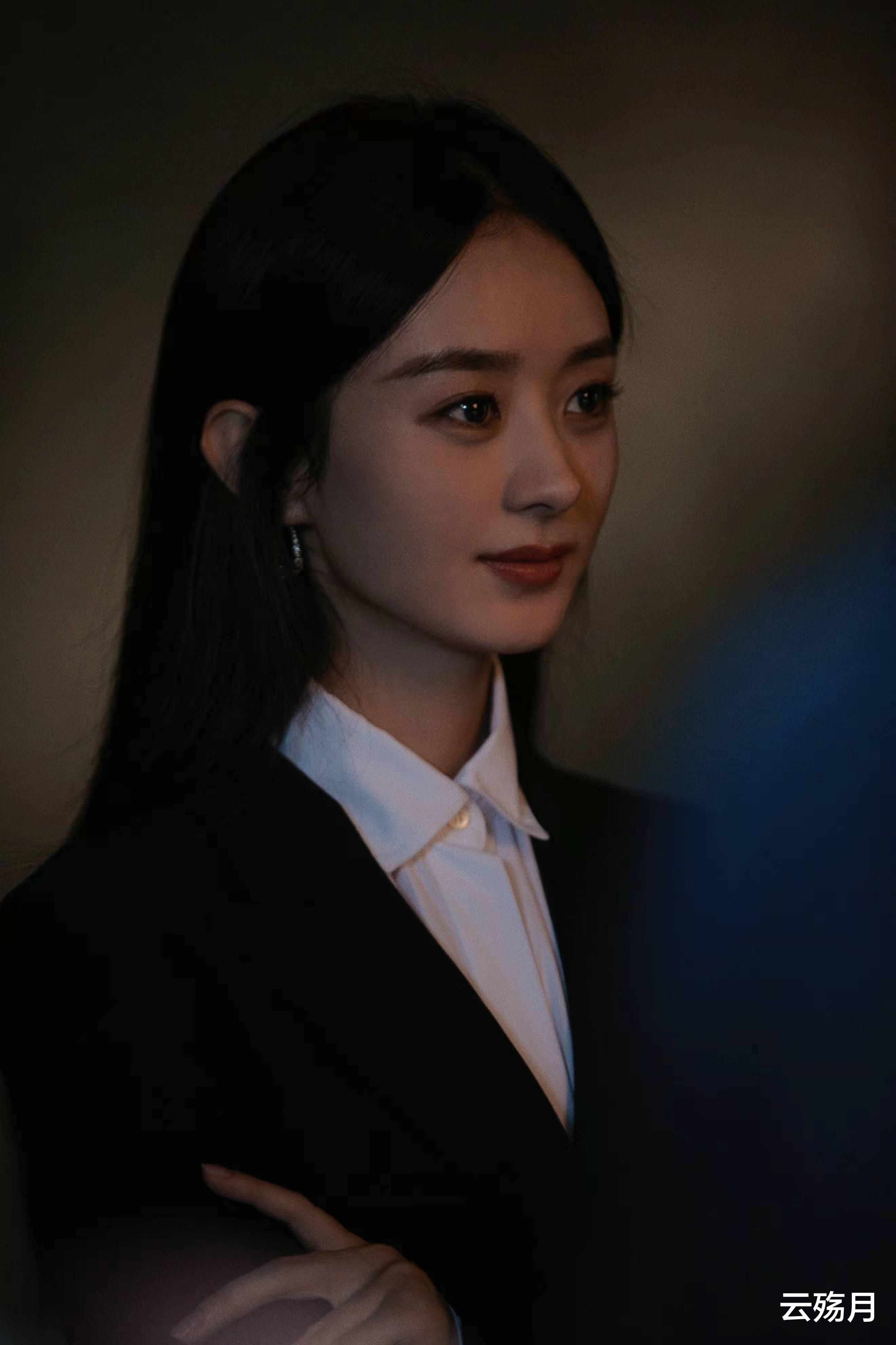 赵丽颖|《谁是凶手》，一星差评竟然给了赵丽颖，她的演技真得那么拉垮？