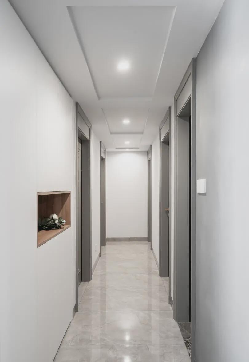 150㎡的新房,她坚持给全房铺地砖,完工后,才知道有多实用