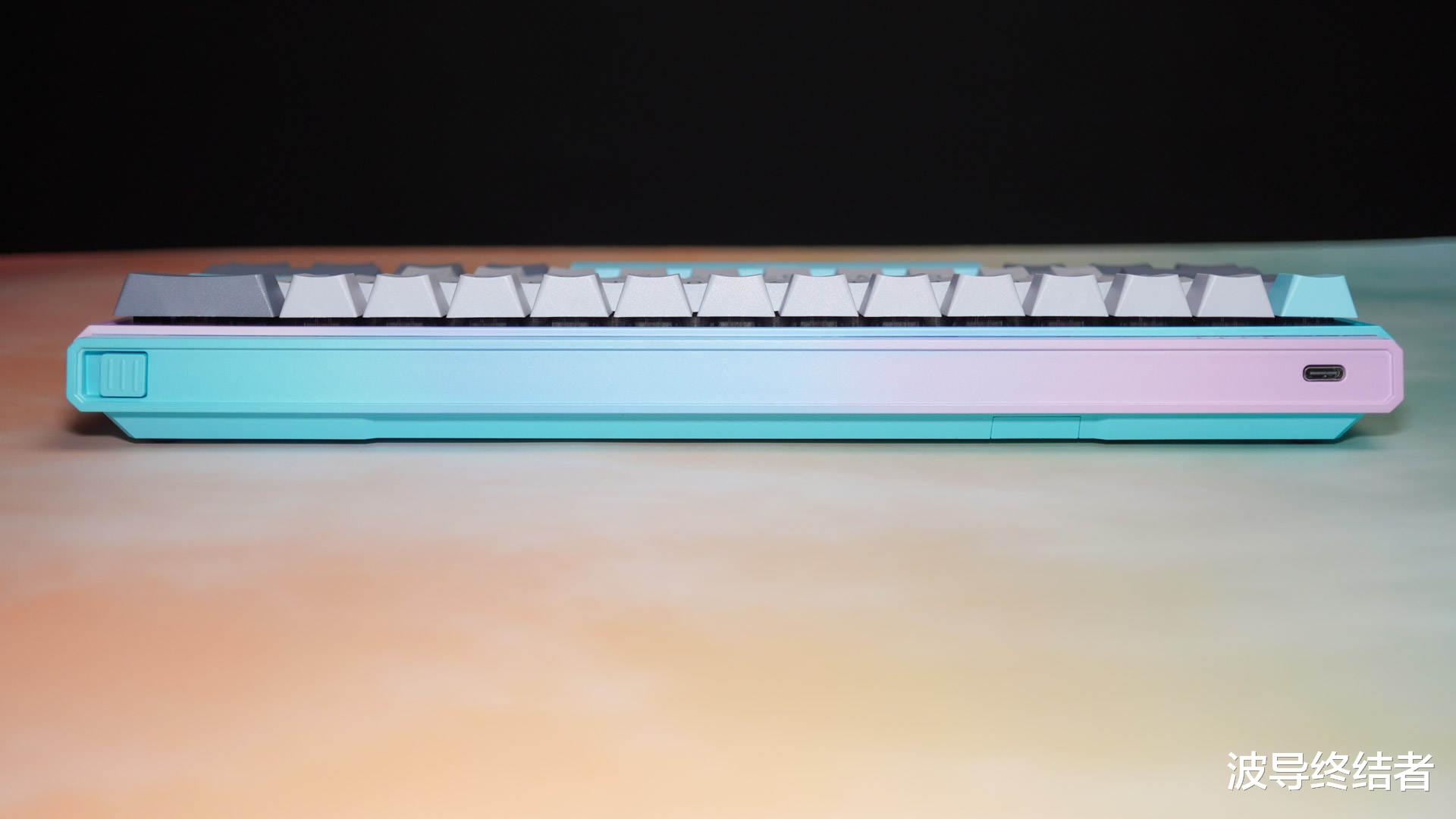 4G|就要更色一點！杜伽K330W冰淇淋 三模機械鍵盤