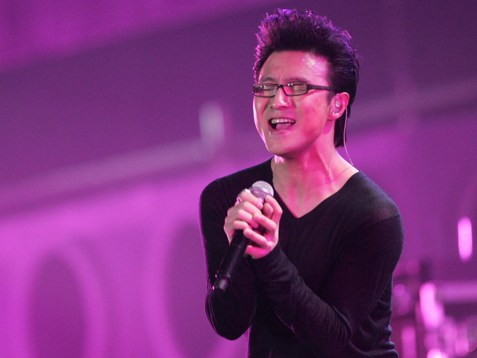 汪峰|汪峰打破新记录，四婚男人迎来新恋情？“章子怡被扫出门”？