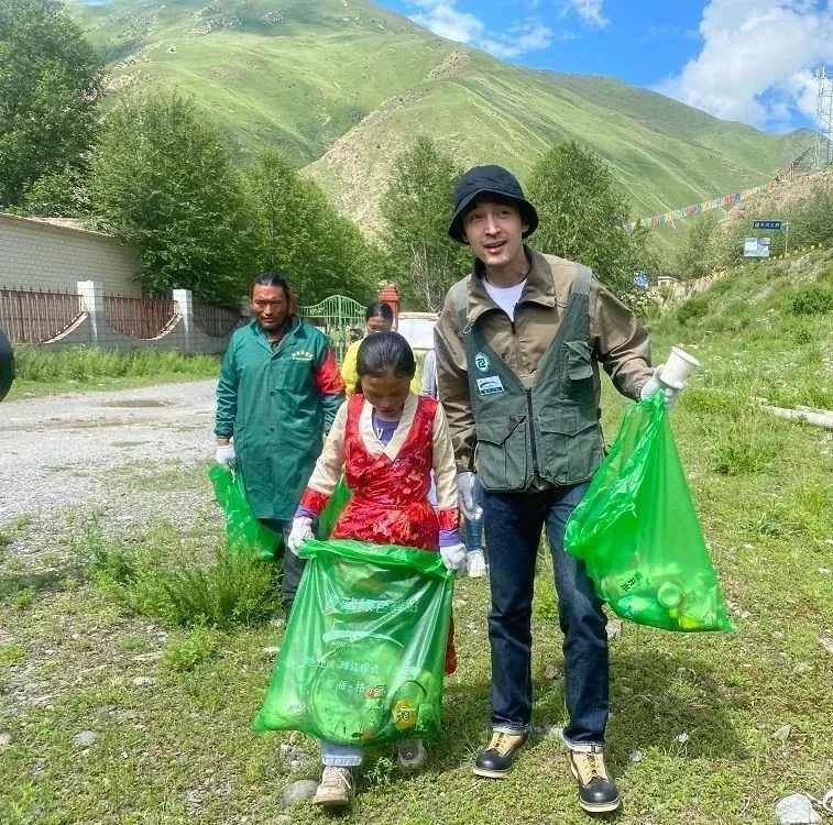 娱乐圈|他一翻红，丑人横行、流量当道的娱乐圈终于有救了！