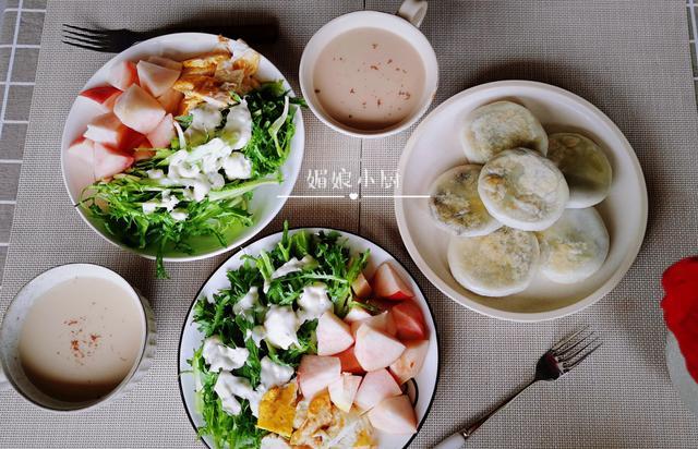 袁建明聊育儿|50岁阿姨的一日三餐，节俭但营养均衡，肉蛋奶蔬菜水果齐全