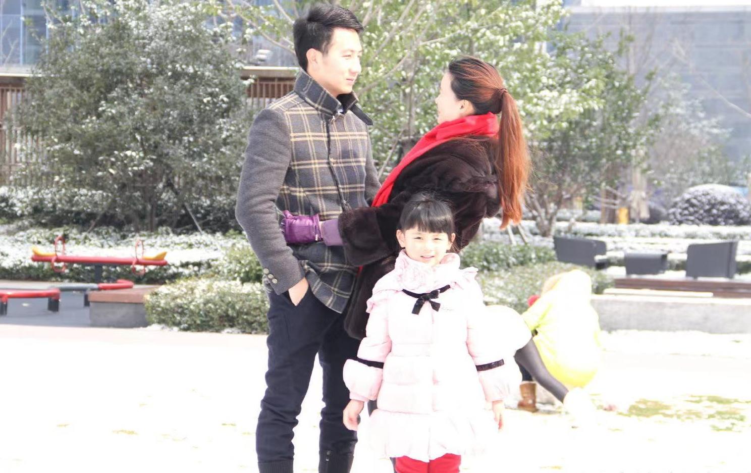 子莘情感屋|林生斌再婚喜得女儿，网友：哪有什么一往情深，不过是人世浮沉