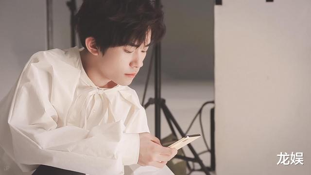 李一桐|肖战下一步计划？李一桐成王一博粉丝？易烊千玺又进组了？