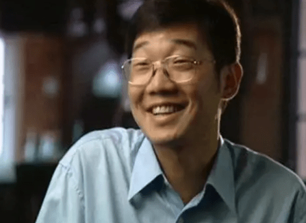 谢霆锋|自认为很幽默，故意把黄家驹念成“黄家狗”，看到结局大快人心！