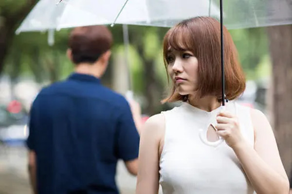 出租车 花季少女浮尸河边，凶手是男友，甜美的爱情变成夺命噩梦