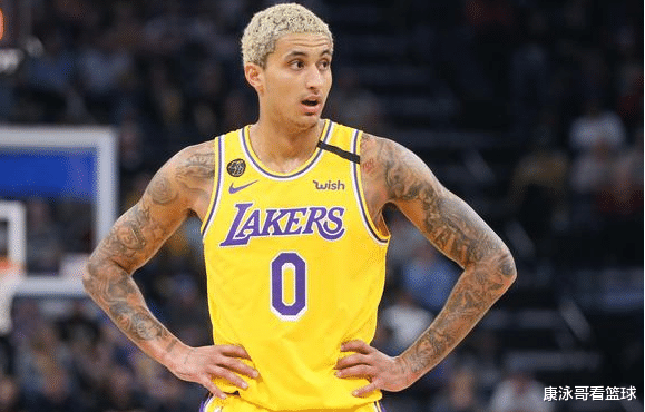 快船队|24分大胜!快船卡椒39+15,考神隆多齐爆发,库兹马25+5浓眉伤退