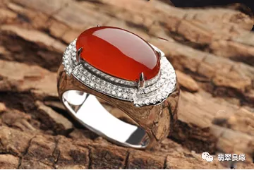 钱币|红翡翠价格, 红翡翠手镯的价格高吗?