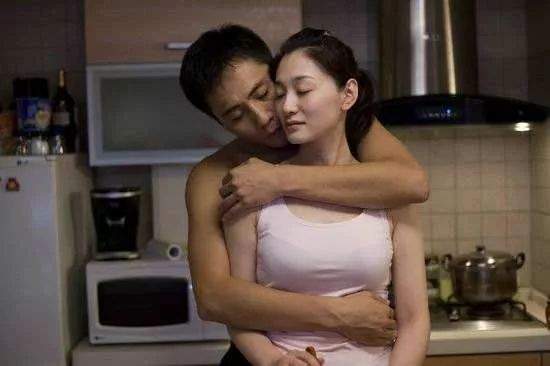 激情戏|抗日神剧欢乐多，导演绳艺捆绑太会玩，把观众当成了傻子