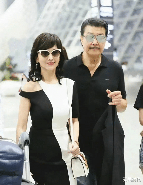 天果时代|赵雅芝真幸福，被两个男人宠成小公主，67岁也敢穿紧身短裙