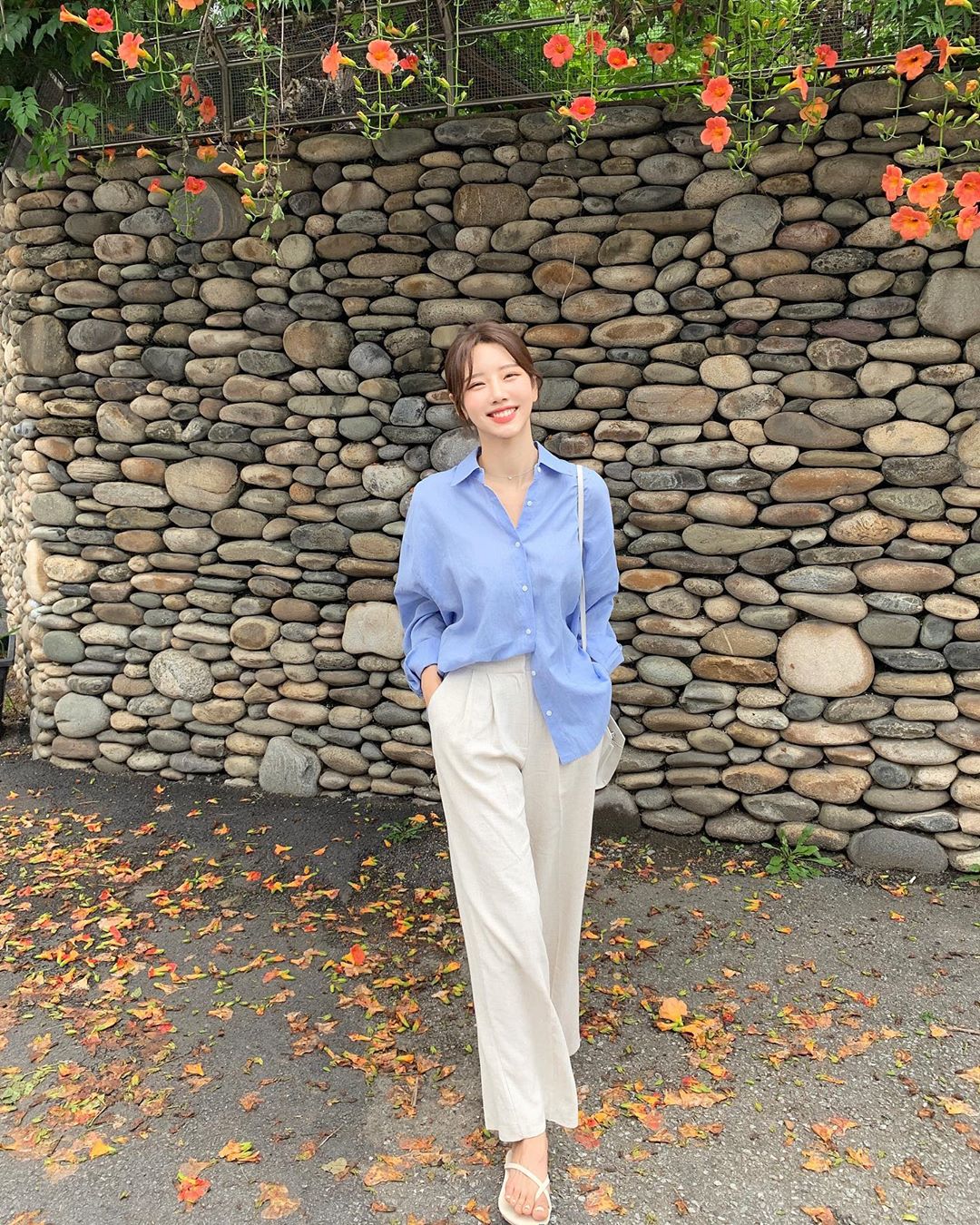 Fashion课代表 这才是秋季小姐姐们该有的穿搭，掌握三个小窍门，显年轻又优雅