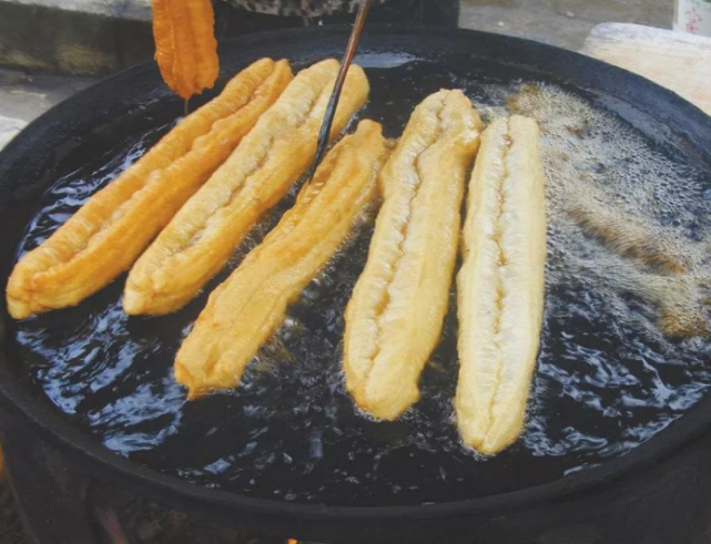 脑梗|不想脑梗上门“上身”，专家呼吁：停止?食用?“2圆1长”，尽早扔