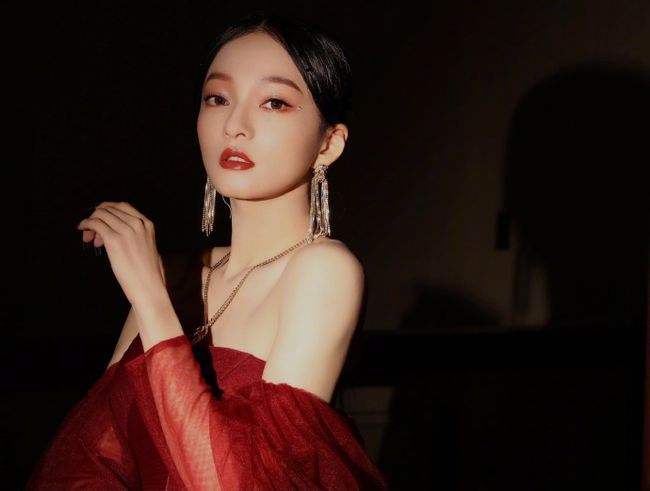 张靓颖|这5位知名女星，把原生家庭的烂牌打成王炸，个个都是娱圈大女主