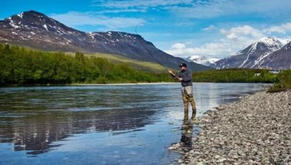 |找底，新手钓鱼永远的痛! 如何精确找底? 知道这些就够——盛世三渔