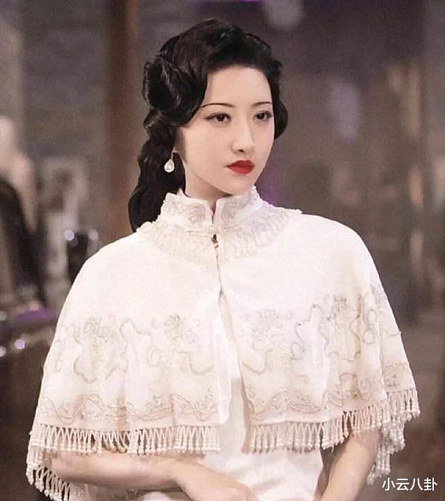 马思纯|景甜穿国货美出新高度，马思纯颜值碾压白敬亭，胖女孩翻身霸屏