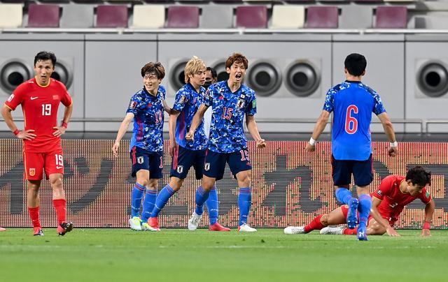 刘华体会讲体育课|国足全方位落后!日本为旅欧球员解决难题,计划斥资建立海外基地