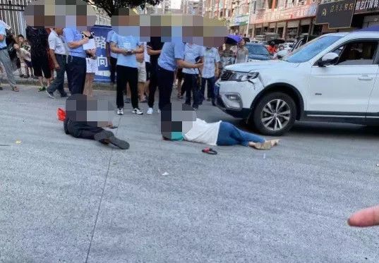 旺旺屋|南部一个路口发生车祸，一名孕妇受伤
