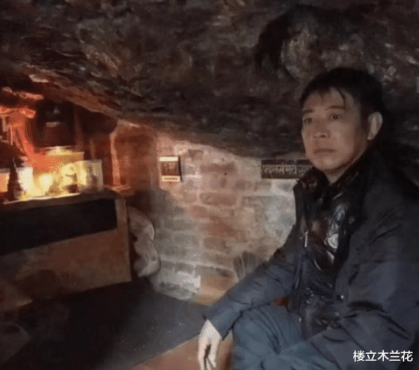 李连杰|李连杰独自在“佛母洞”坐禅祈祷脱胎换骨,平平安安