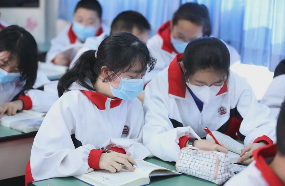 |双减政策落地后,民办与公办教育差距逐渐明显,家长早知道有好处