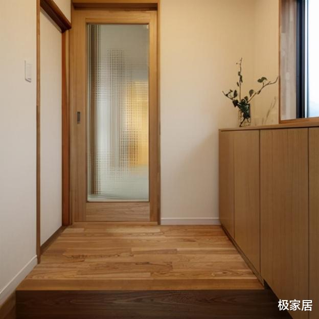 入住之后才发现，表面看着很精致的设计，其实一点都不实用