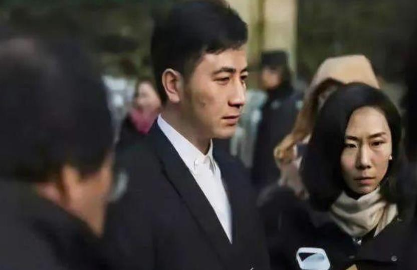 sm|与林生斌同游澳洲女人身份曝出，并不是现任小乐，身份不容小觑