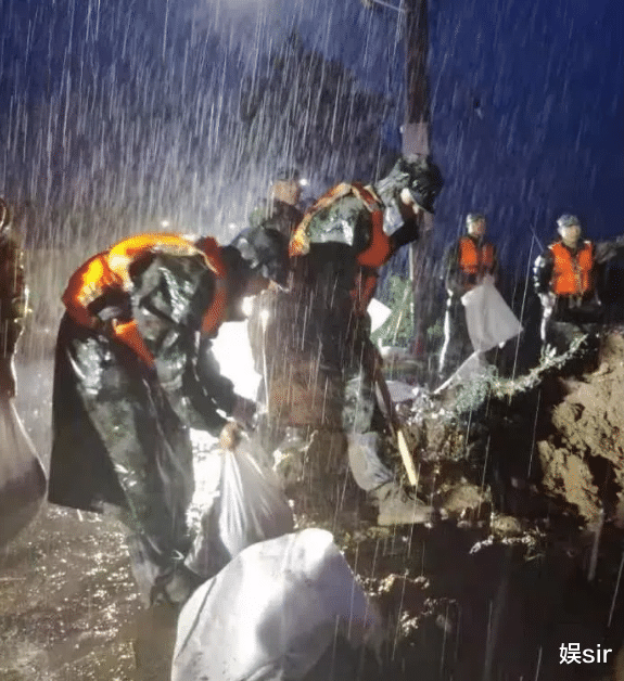 聚会|河南灾情捐款的“众星相”：100多、1亿多、质疑、低调、卖惨、假捐100元