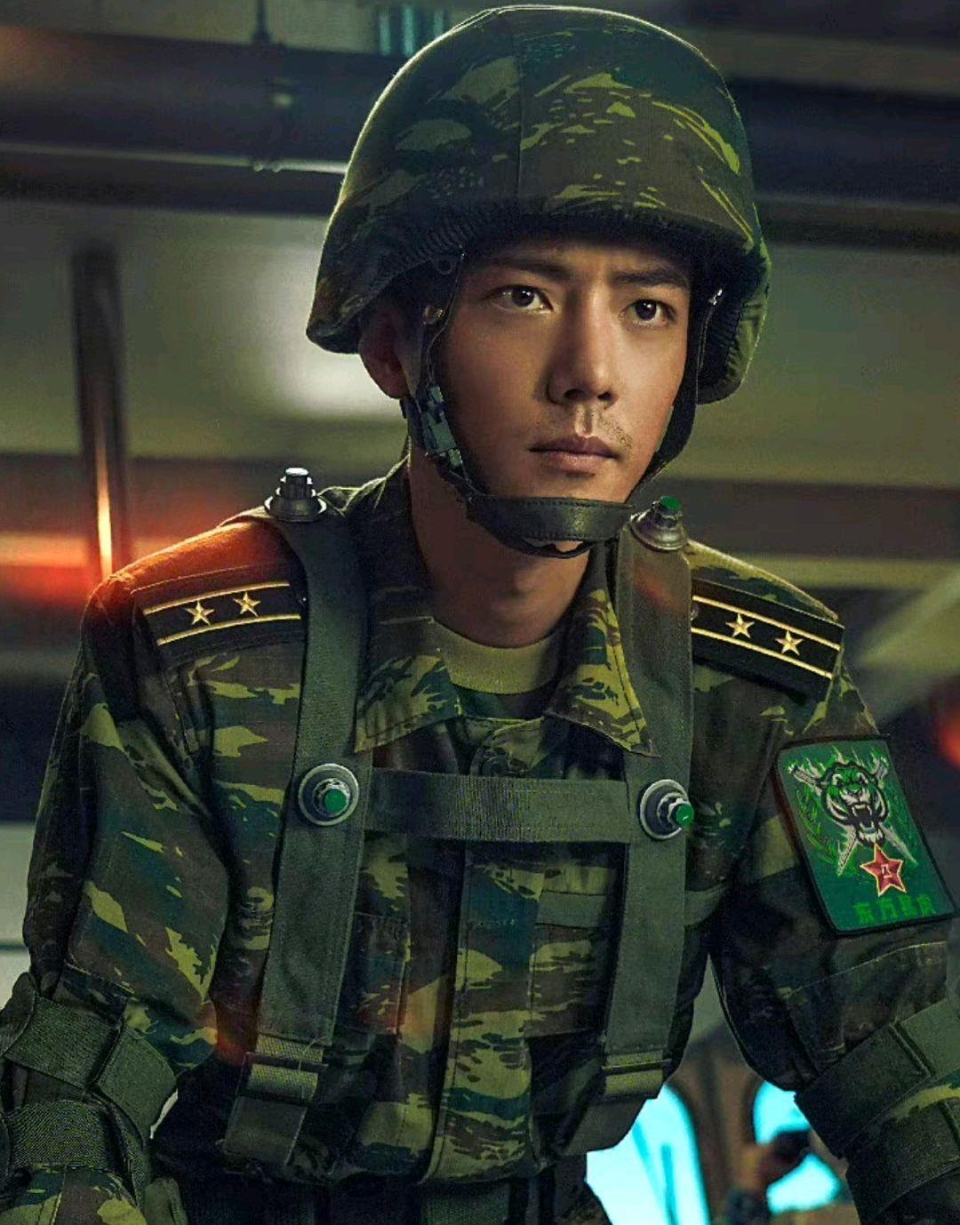 英雄岁月之王牌部队|江苏台靠《王牌部队》逆袭！一口气6个热搜，海外粉丝都沸腾了