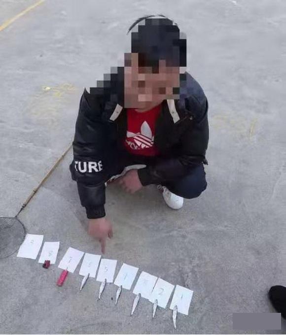 河南|炮仗炸“6条小鱼”被捕？小时候干过的举手！钓鱼也会被抓吗？