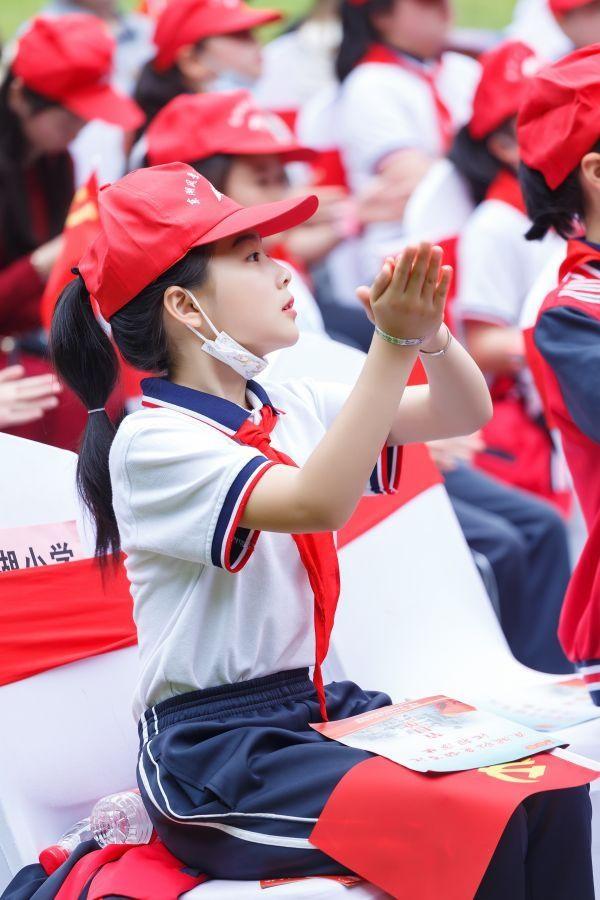 长江日报 70余年前的东湖从这里出发，如今这里讲起动人东湖红色故事