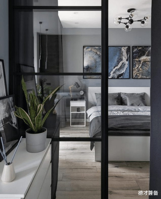 |高级灰的完美运用！34㎡的小屋质感十足，年轻人的小空间就是酷