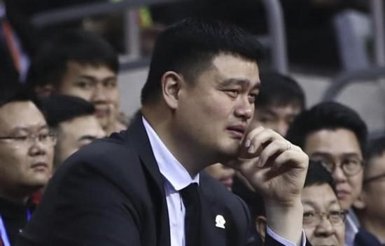 林书豪|周仪翔离队，林书豪以另类方式签约，首钢真人才！