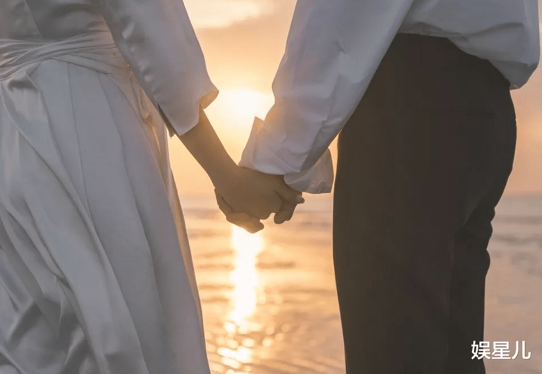 娱星儿|如果恋爱可以容得下第三者,那么这个恋爱未必是假,只是不够爱