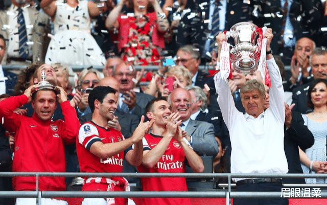 眉眼温柔 官宣？纽卡新主帅确认，教授2个月“试用期”！英超老熟人回来了