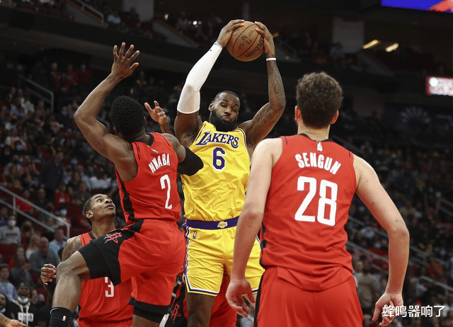 湖人隊|劇情反轉(zhuǎn)！兩個零號之間的互換，湖人開拓者還是走到了這一步