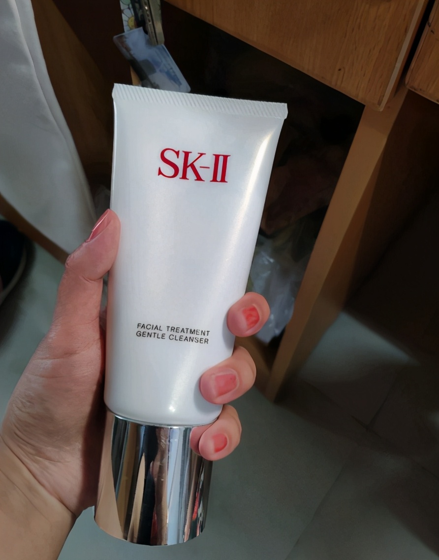 巫马玉龙|洗面奶哪个牌子好用可以温和控油效果好？看看这五款好用的洗面奶