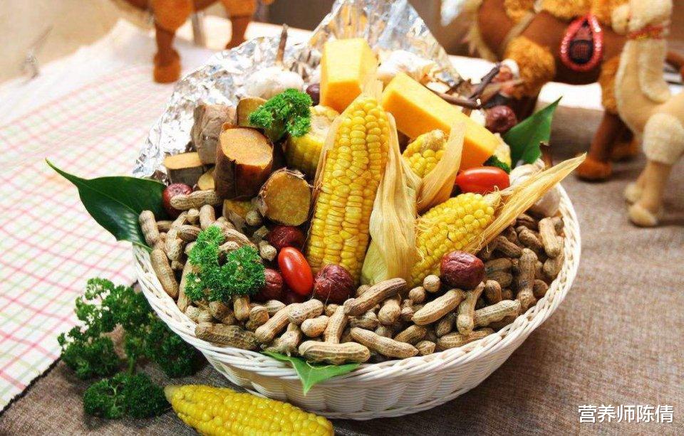 营养师陈倩|科学家发现长寿新规律：饭量减少三分之一，能多活20年