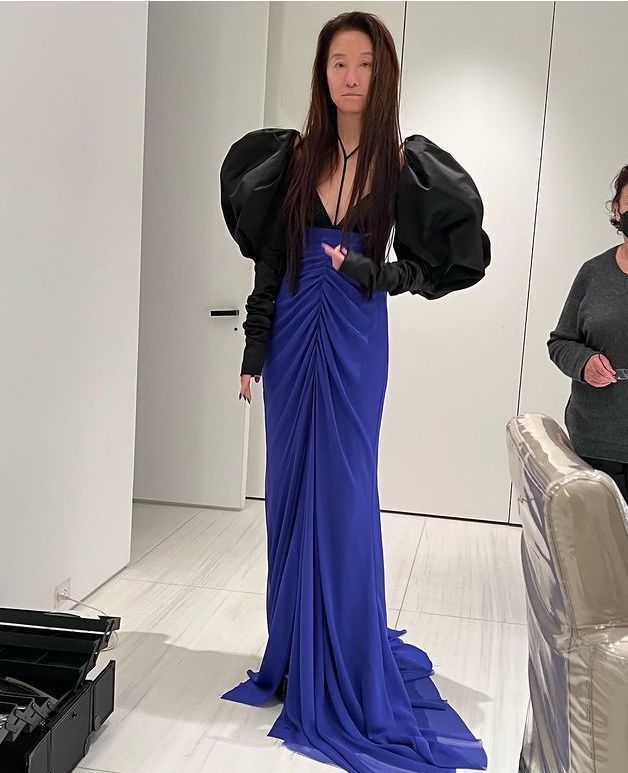 美颜|72岁王薇薇不服老？首次挑战米老鼠造型，十级美颜盖不住老态