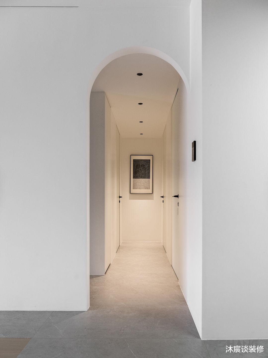 简约干净，是对一个家最高级的赞誉！像她家这样装，确实赏心悦目