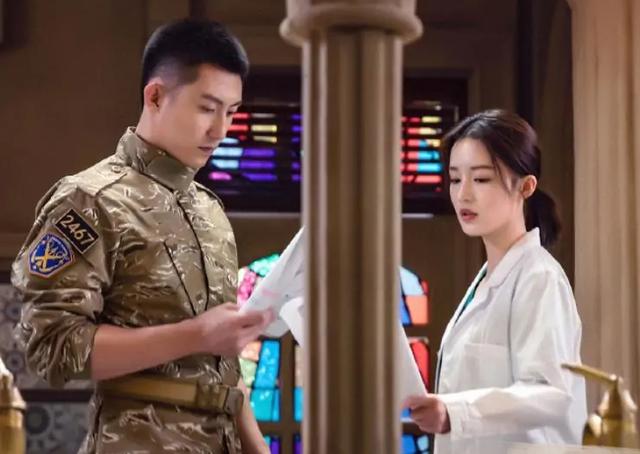 李沁|李沁即将开启霸屏模式,4部新剧待播,看清男主追定了