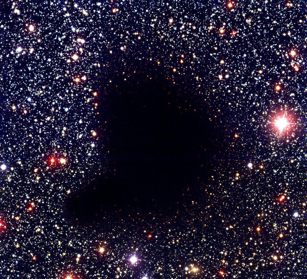 250光年内空无一物,哈勃拍到的N44星云,究竟发生了什么?