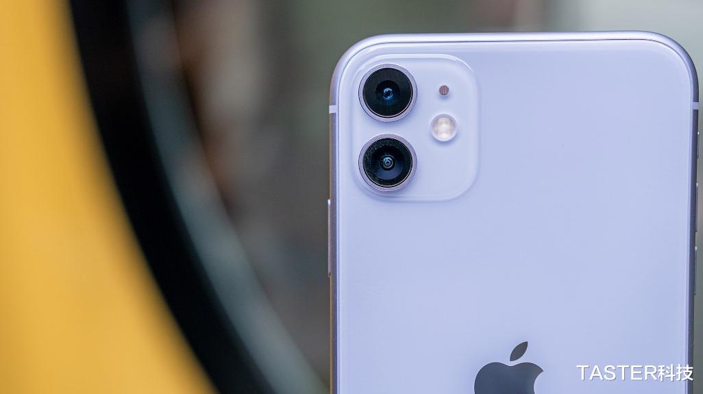 iphone11|4000元买iPhone 11还是国产旗舰手机？对比后才发现，差距明显