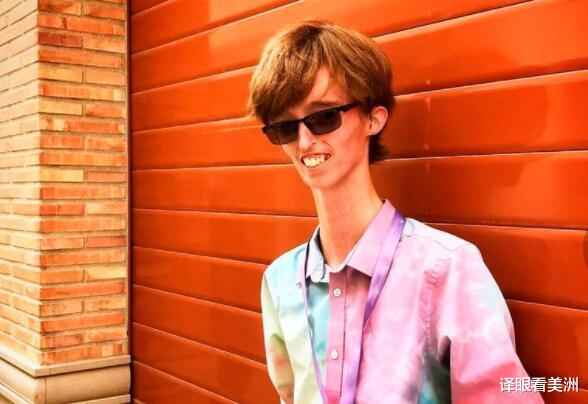菠萝蜜|苏格兰少年患罕见疾病，全球仅12例，骨瘦如柴永远长不胖