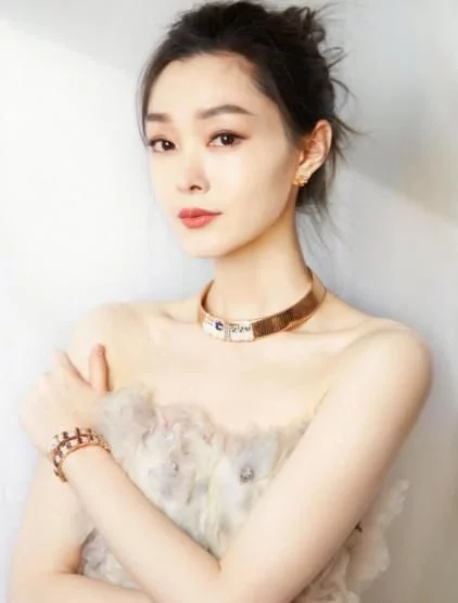 郭麒麟|郭麒麟发文官宣结婚，对方却被集体声讨，网友：根本不值得同情