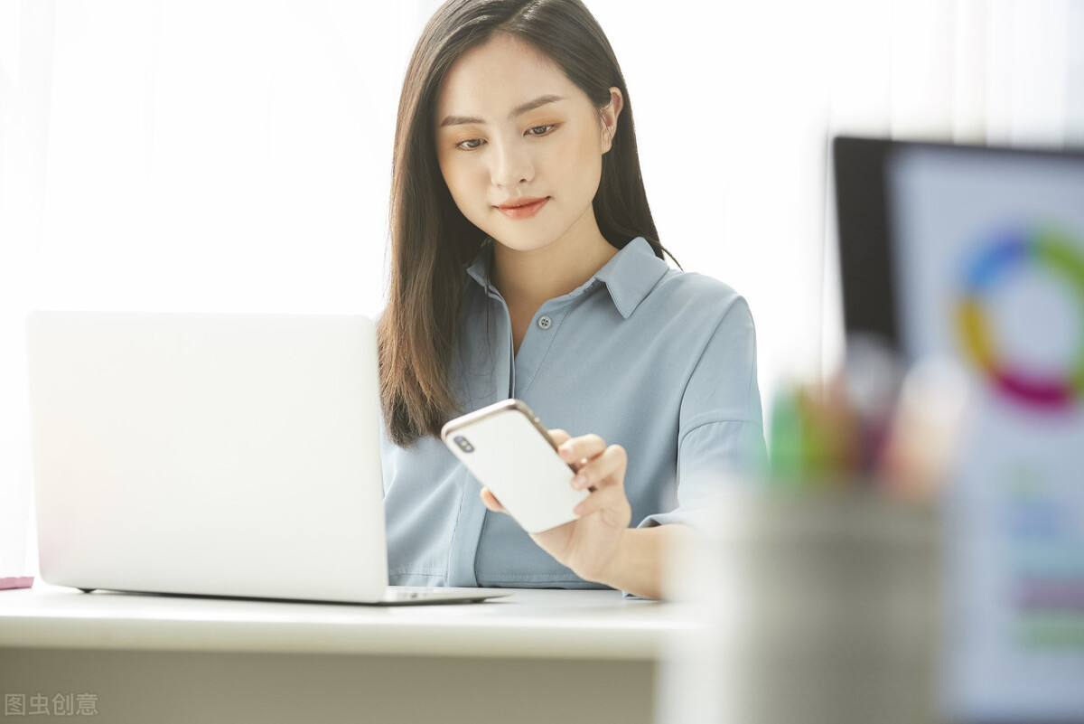 生肖|博士生月薪一万二，面试被拒，年薪25万，第一学历真的重要吗？